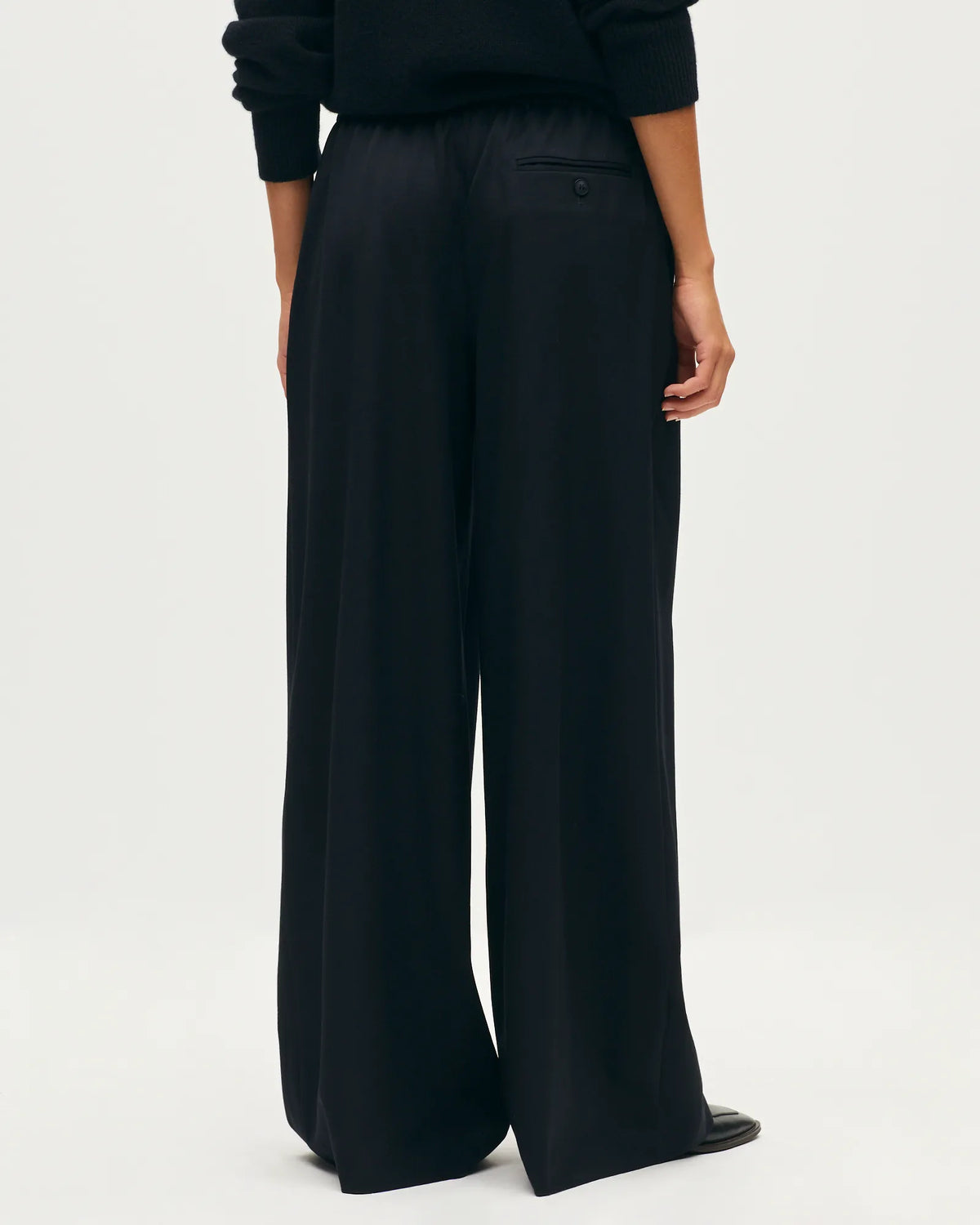 H091 BLACK BEAUTY