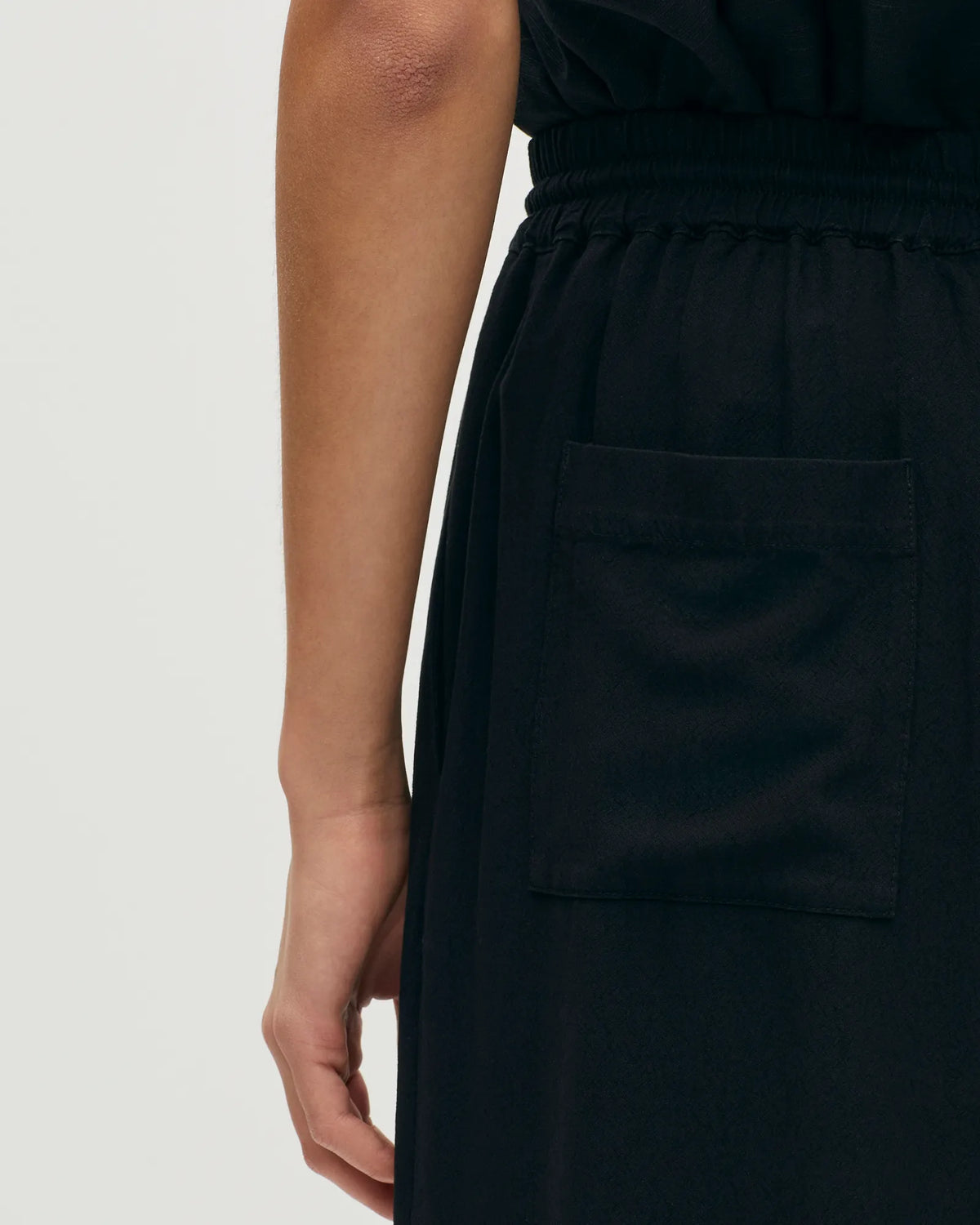 H091 BLACK BEAUTY