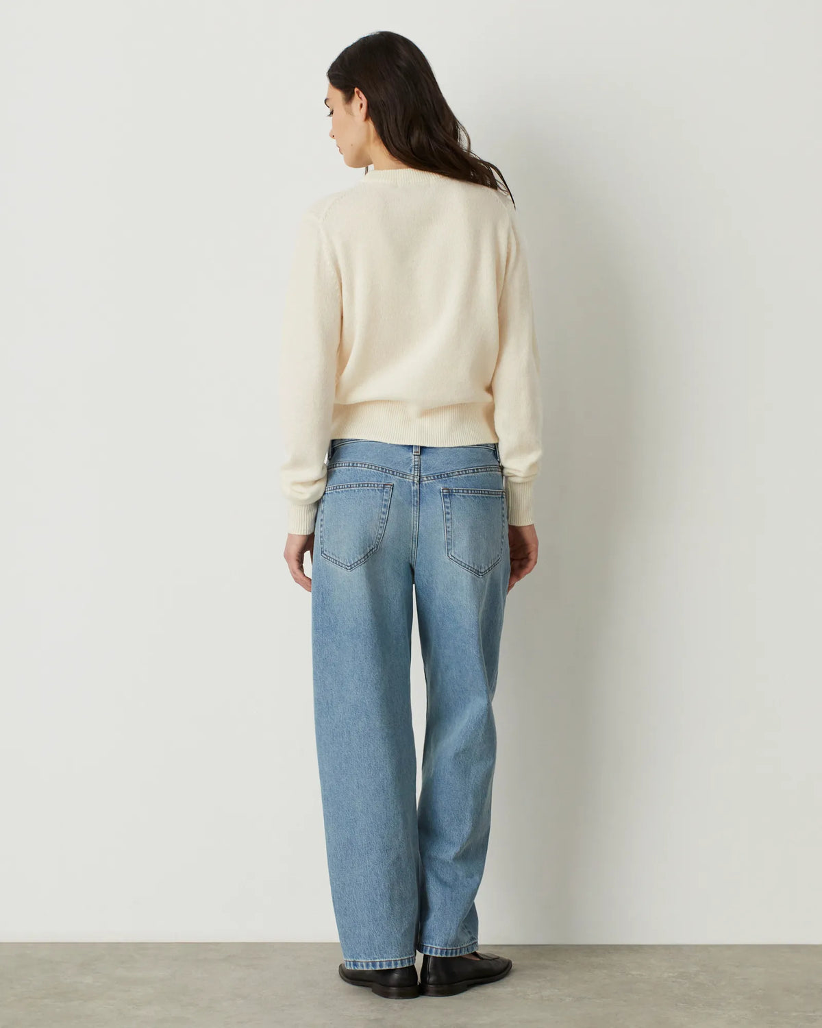 U010 OFF WHITE