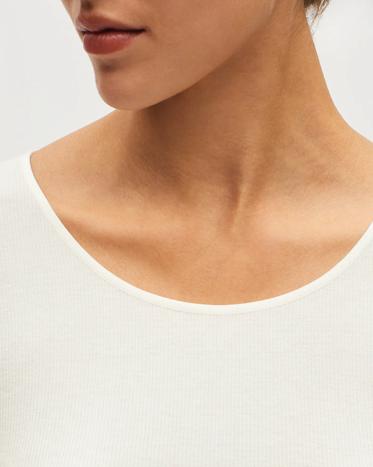A040 IVORY