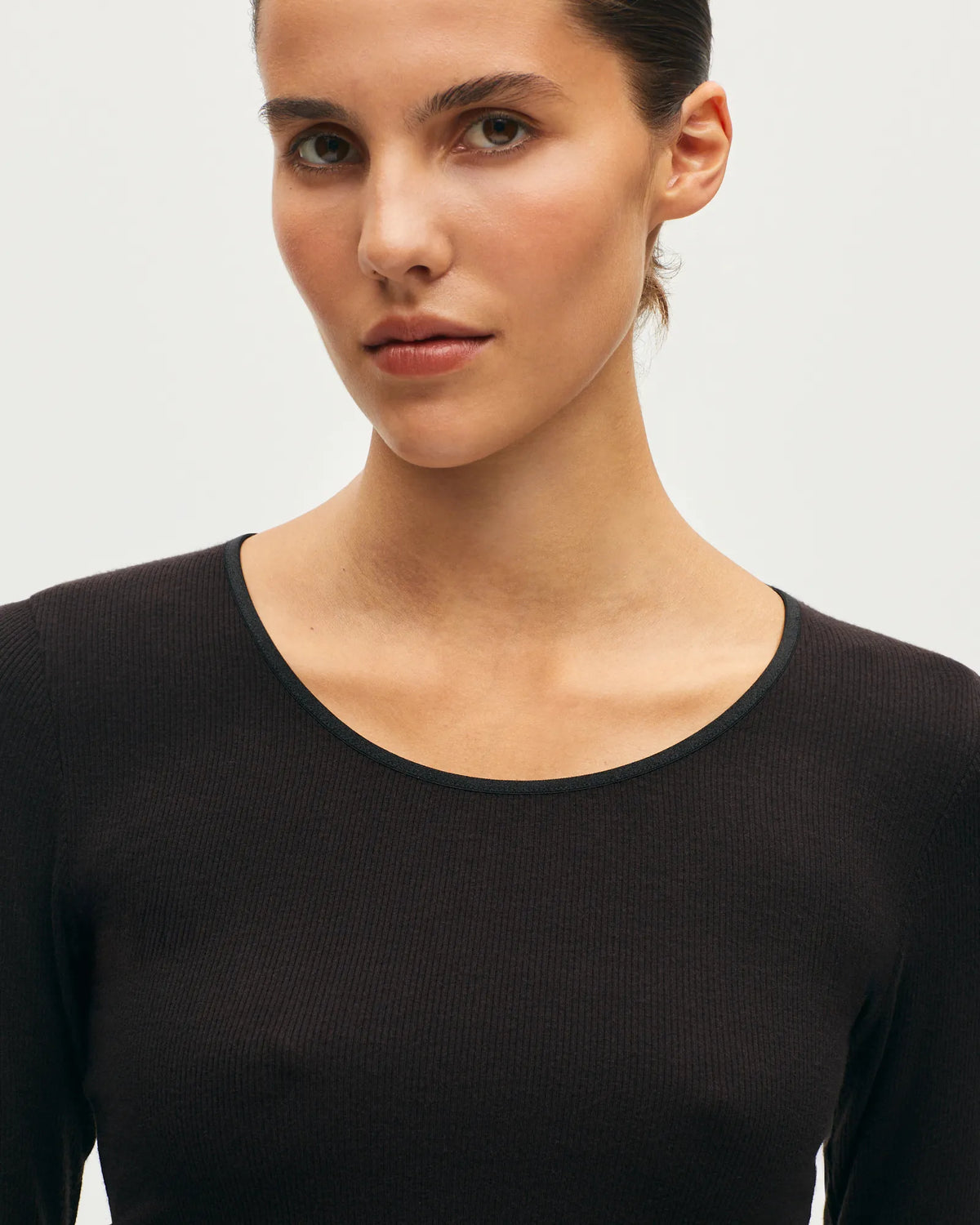 H091 BLACK BEAUTY