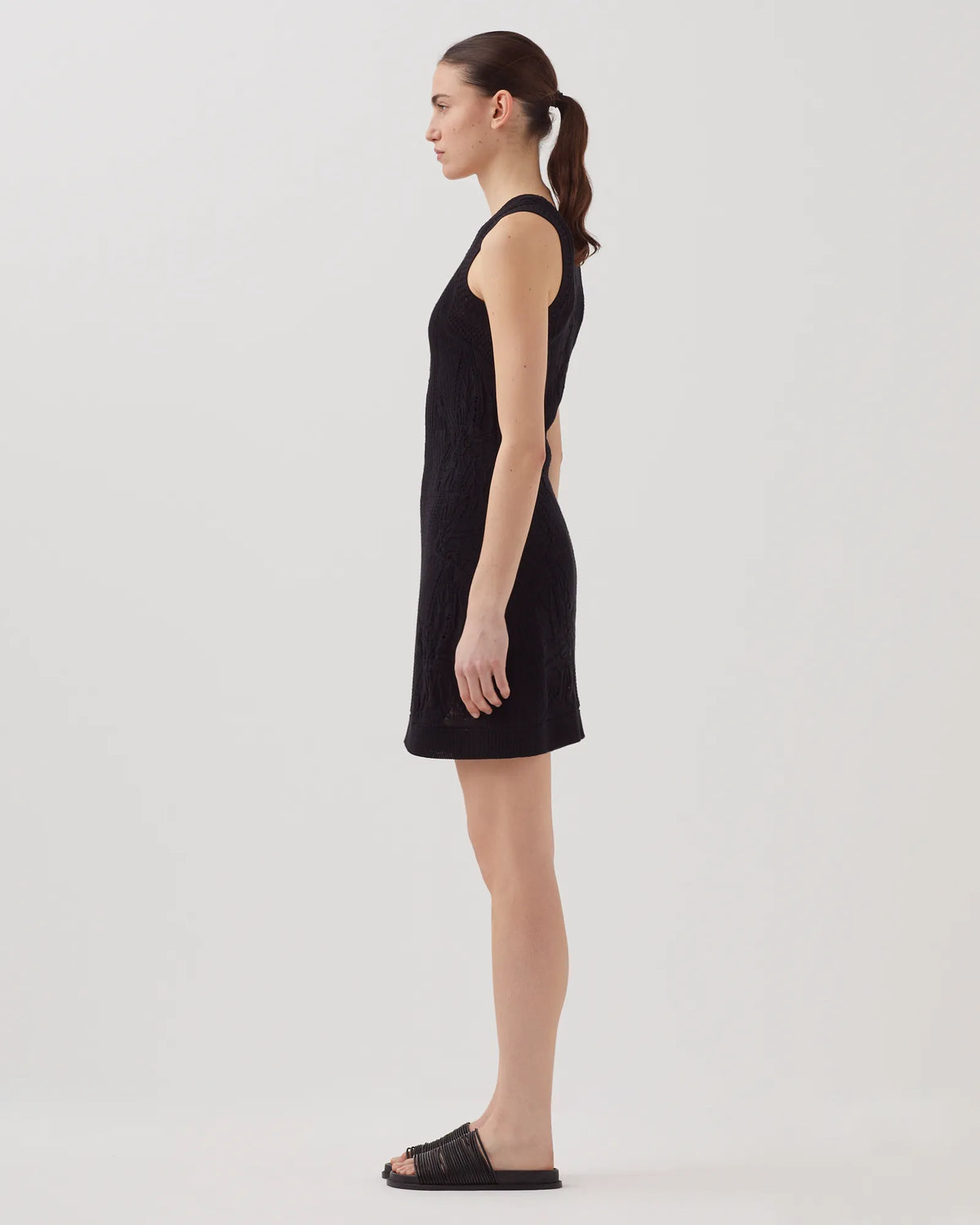 H091 BLACK BEAUTY