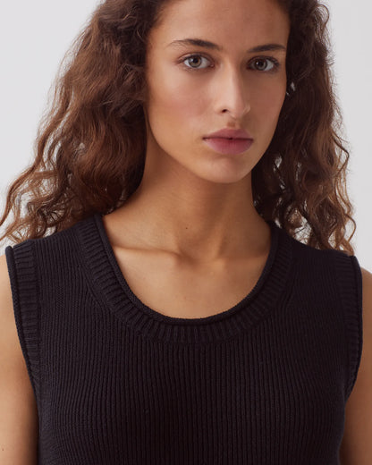 H091 BLACK BEAUTY
