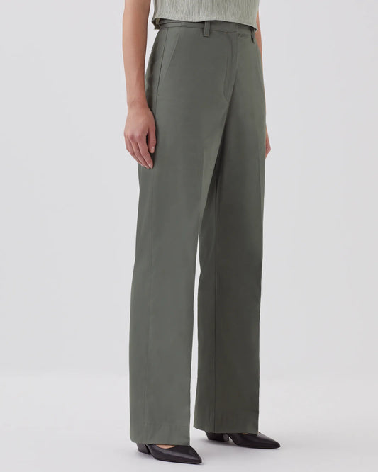 J560 BASIL DARK GREEN