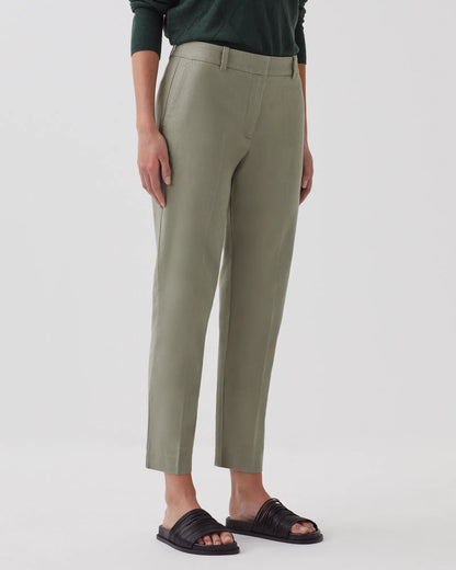 J050 SHADOW GRAY