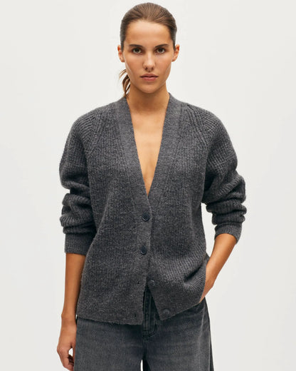 K070 MEL GRAY