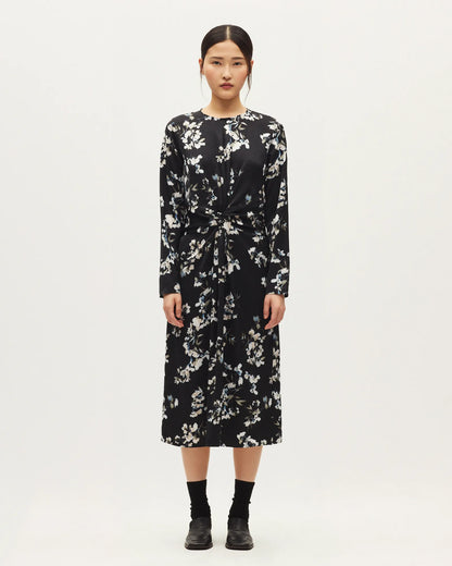 K091 LEAVES BLACK