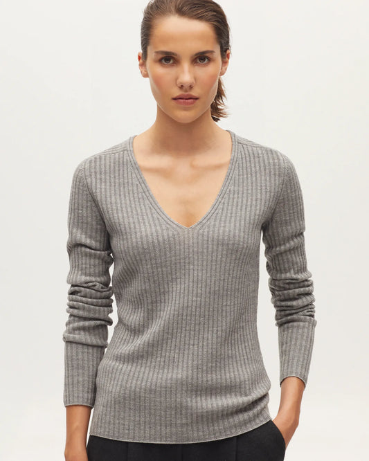 K070 MEL GRAY
