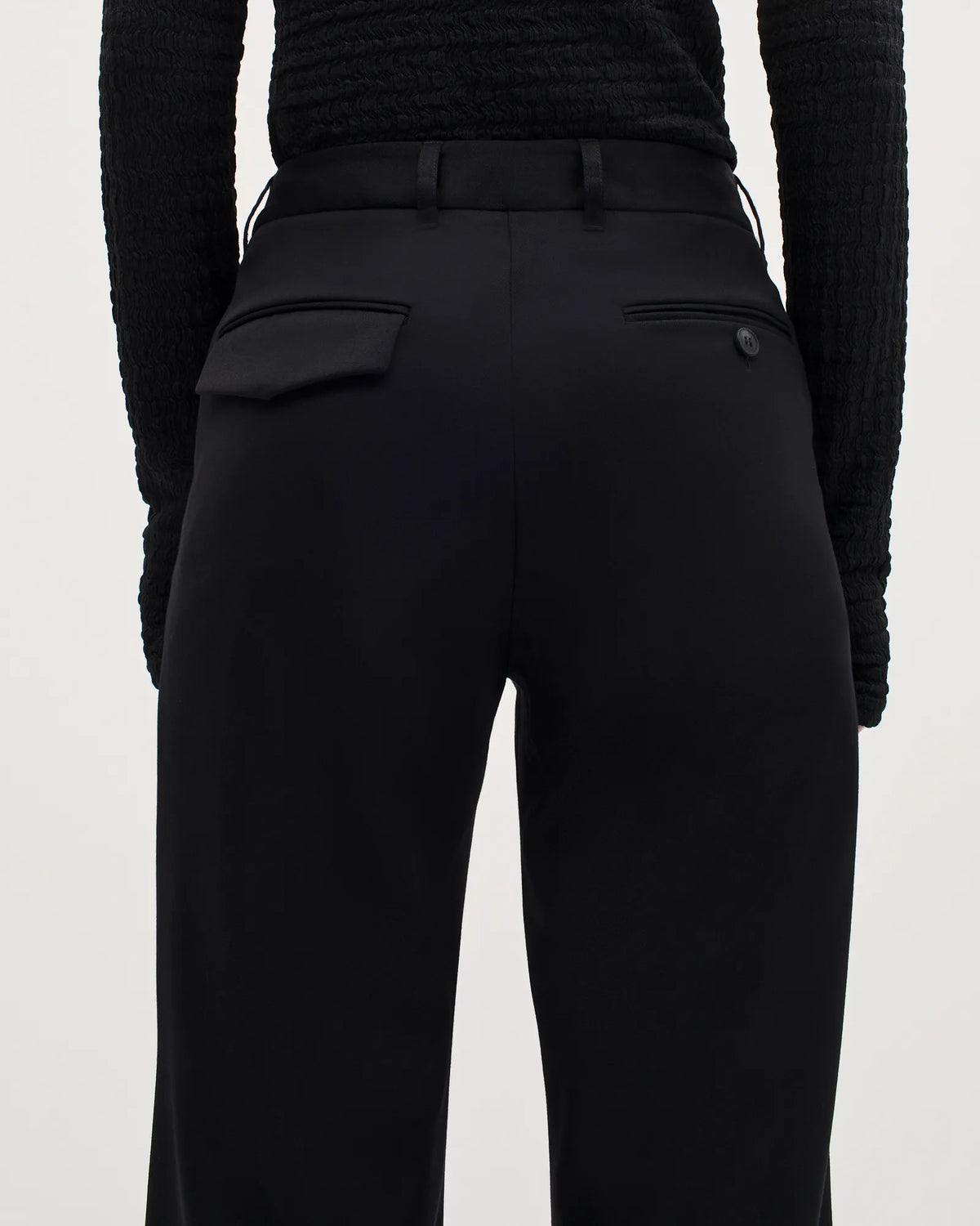 H091 BLACK BEAUTY