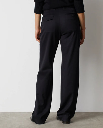 H091 BLACK BEAUTY