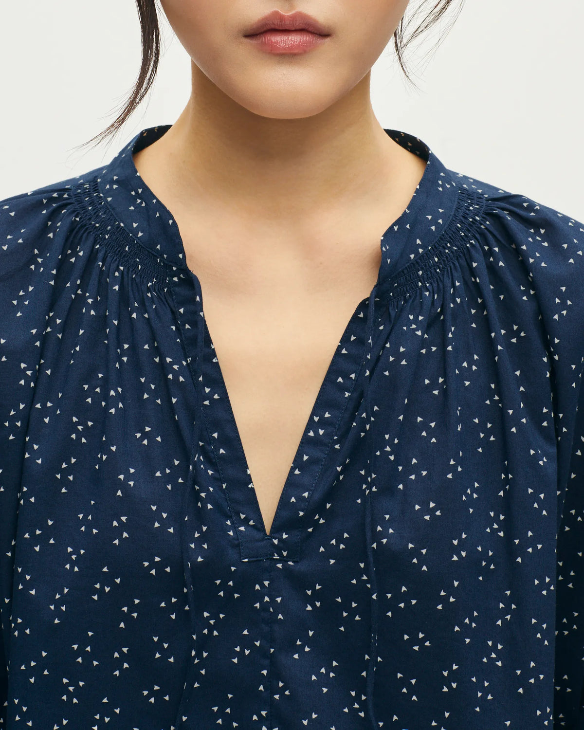 L692 TRIANGLE NAVY