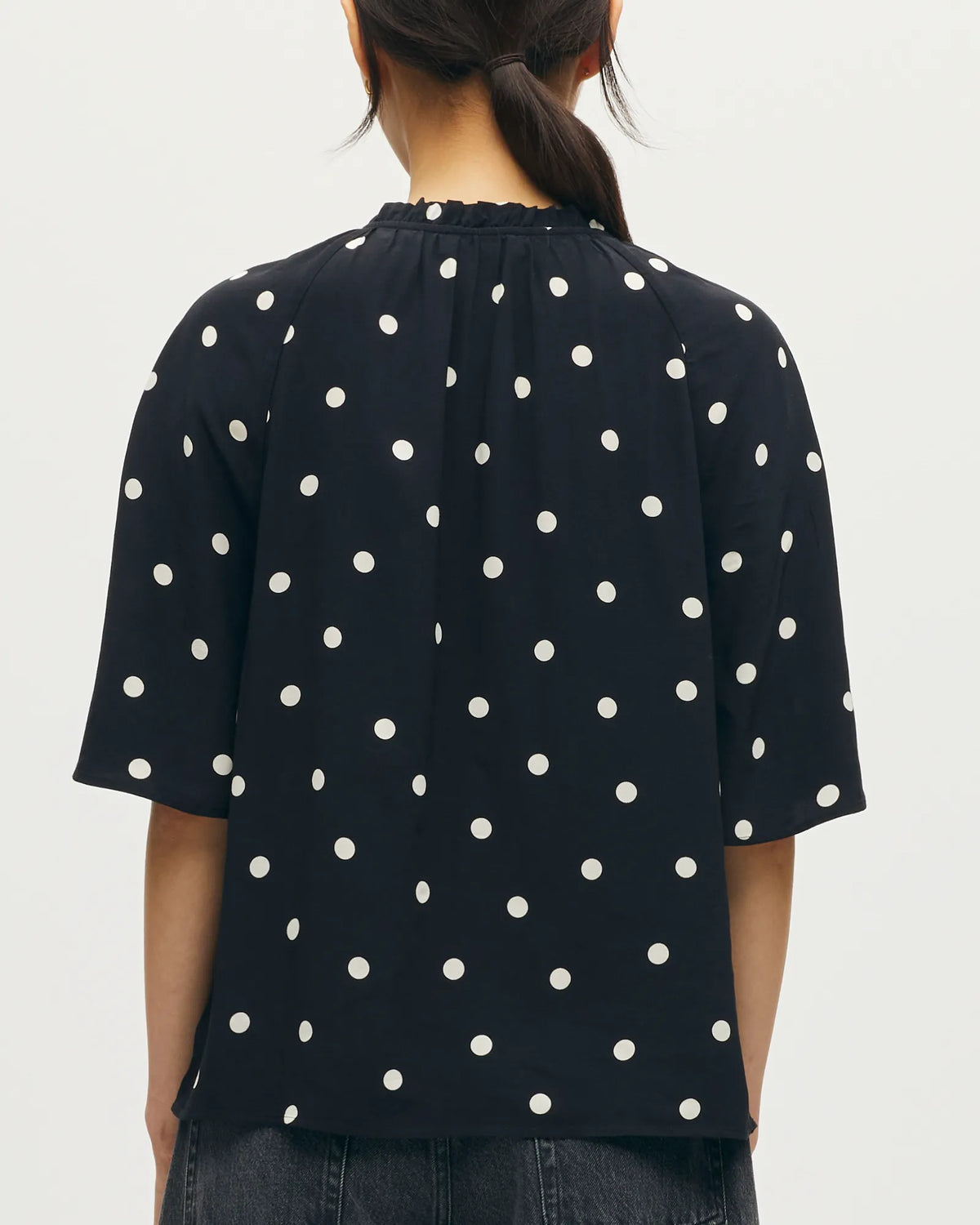 L093 NEW DOTS BLACK