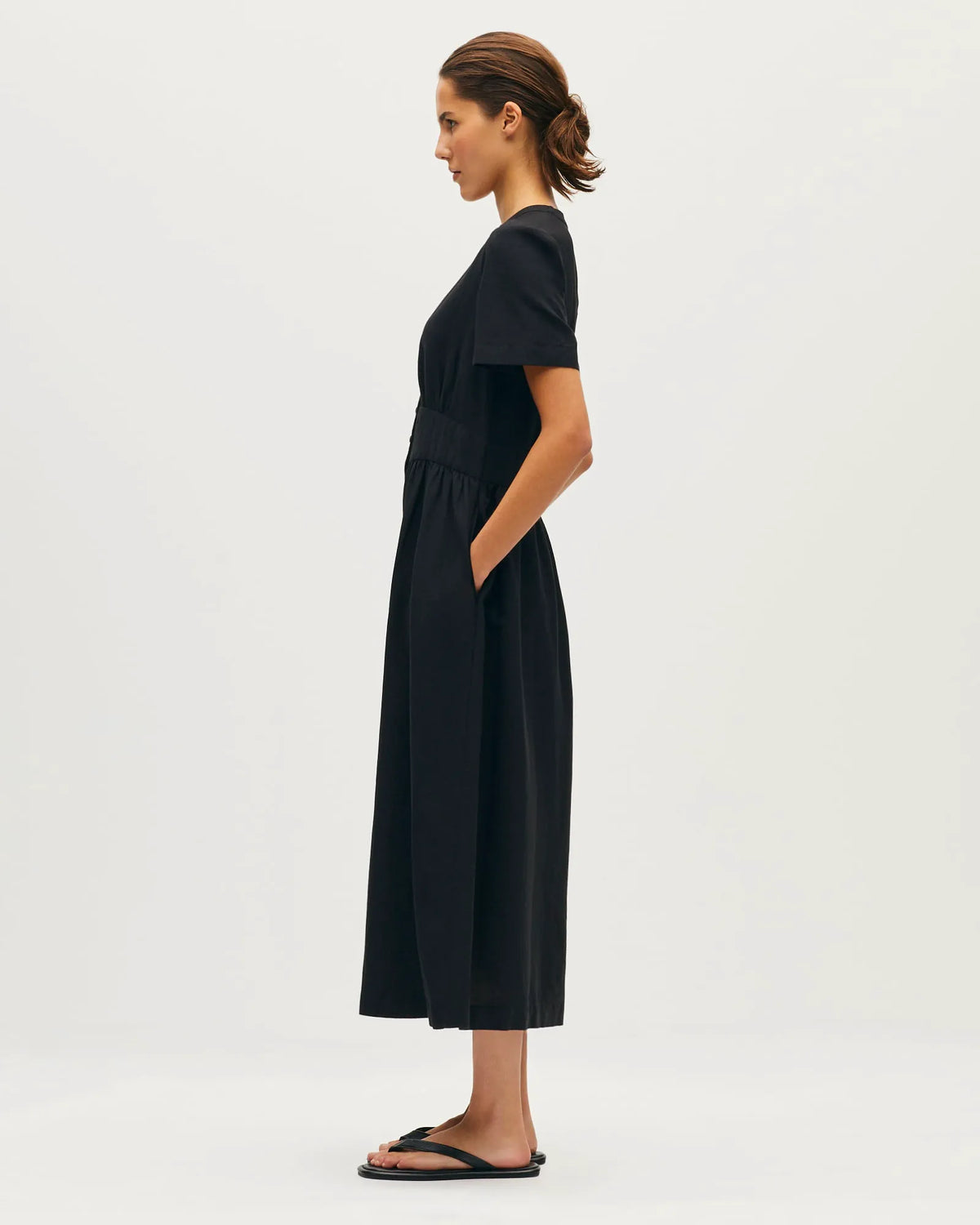 U090 BLACK