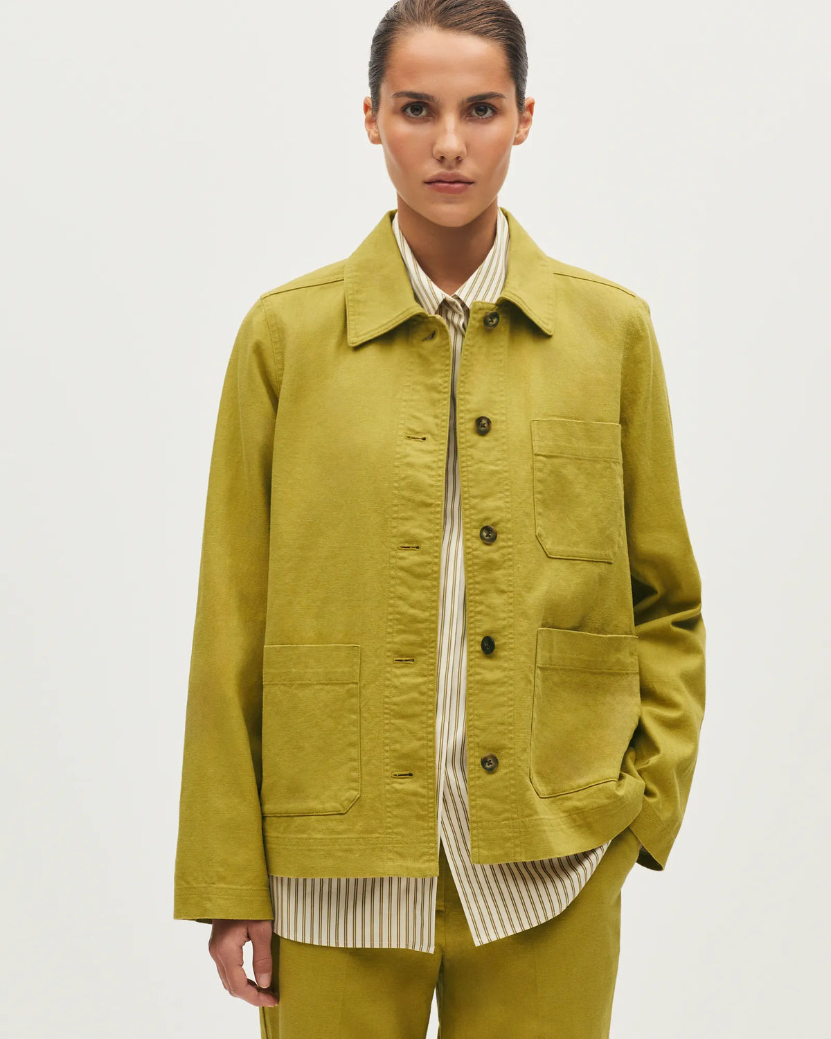 L560 WILLOW KHAKI