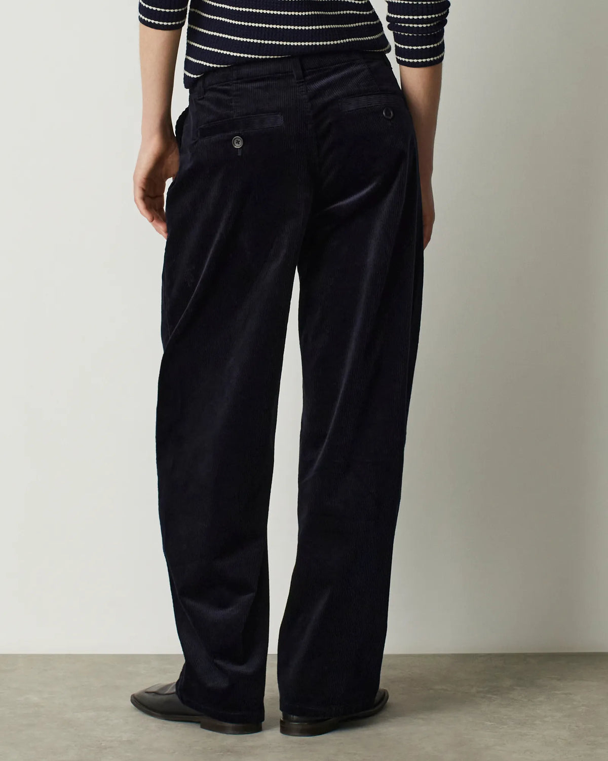 U690 NAVY