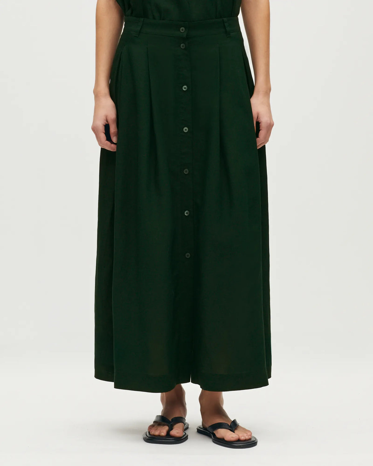 L591 SCARAB GREEN